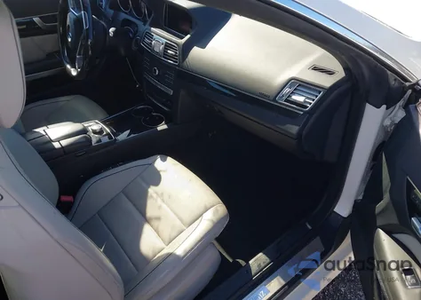 2016 Mercedes-Benz E 400 z USA, uszkodzony, nr VIN WDDKK6FFXGF325365